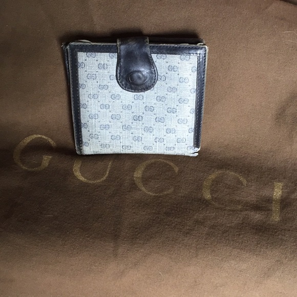 Vintage Gucci Wallet - Picture 2 of 8
